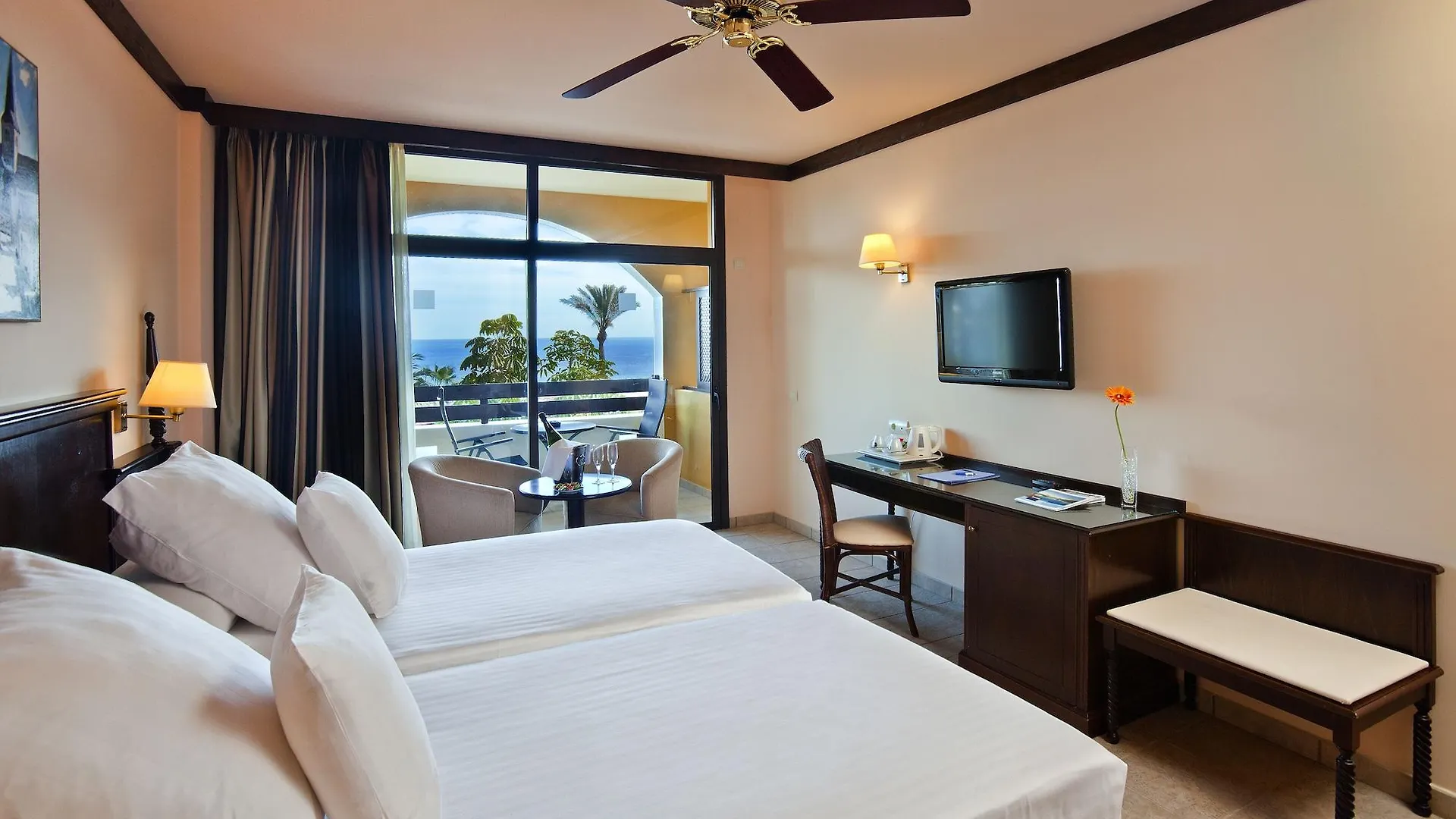 ****  Occidental Jandia Royal Level - Adults Only Hotel Morro Jable Spanje